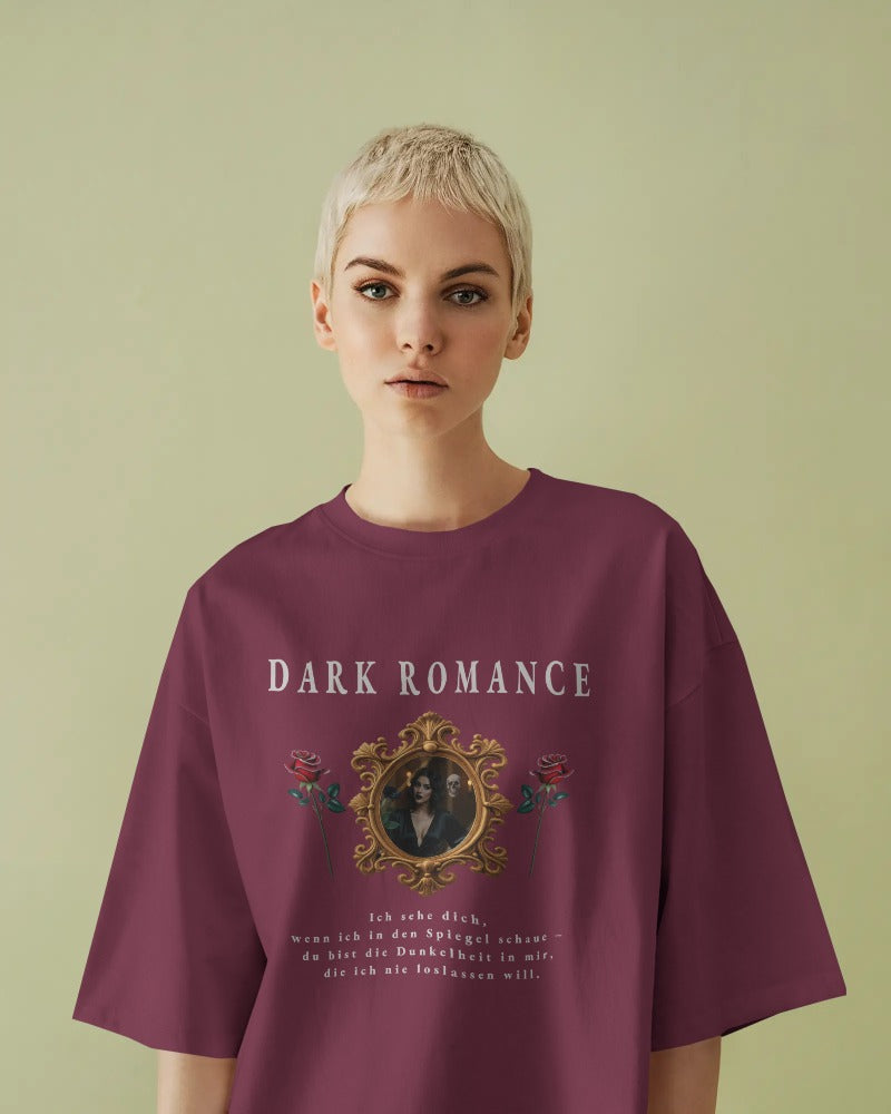 "Spiegel der Dunkelheit" – Dark Romance Unisex-T-Shirt