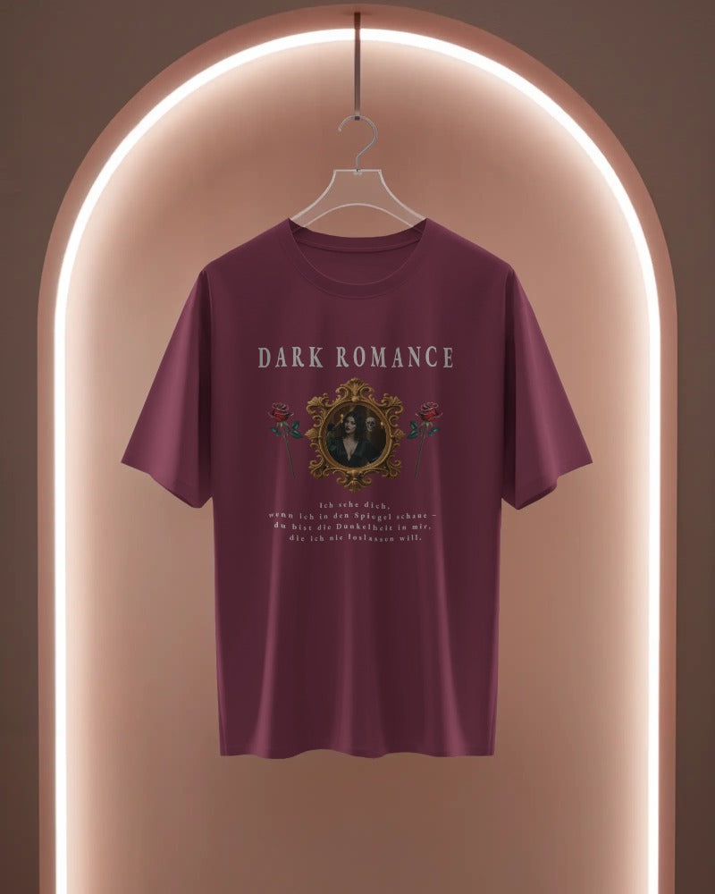 "Spiegel der Dunkelheit" – Dark Romance Unisex-T-Shirt